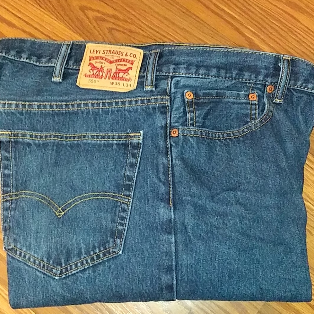 😎 Levi's 550 Jeans